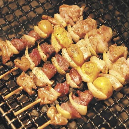 【日本7大焼き鳥の一つ！！】これは食べねば！北海道美唄市の郷土料理『美唄焼き鳥』2本