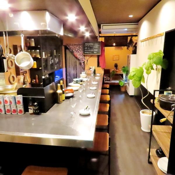 [Can be reserved for small groups ◎] Because we are a compact restaurant with 6 seats at the counter and 4 seats in private rooms, we are able to provide maximum hospitality to each customer ◎ Also available for private reservations for small groups ◎ Girls' night out, mom's night out, etc. It is also perfect for