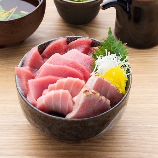 マグロ問屋だからこそできるまさに【特上】の本マグロ丼