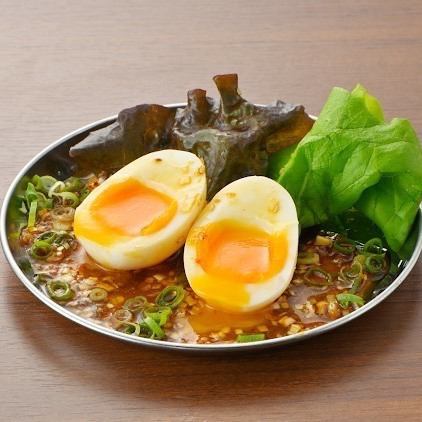 お酒もお料理も豊富に取り揃えております。