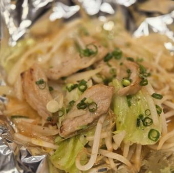 やみつき豚トロねぎ塩鉄板