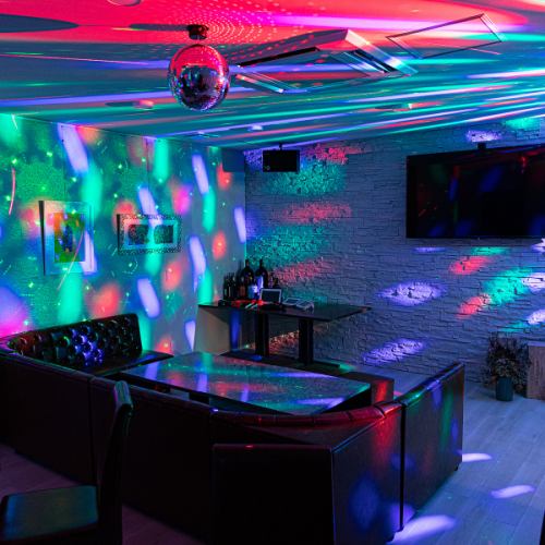 【最大22名様対応!】パーティーに最適な楽しい空間パーティールーム