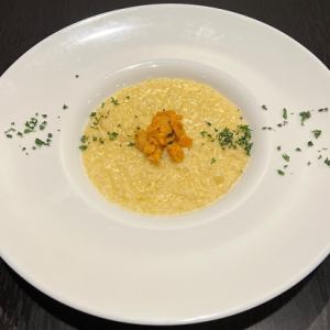 Rich cream risotto with sea urchin