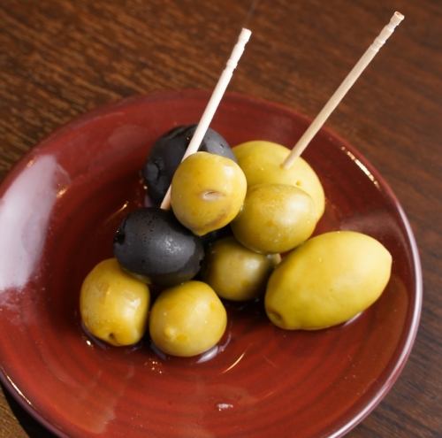 Assorted olives