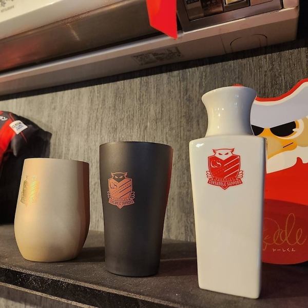 広々店内は団体様はもちろん、カウンターもございますのでおひとり様のご予約も大歓迎です♪ファンタジスタはコンサドーレを応援しております！