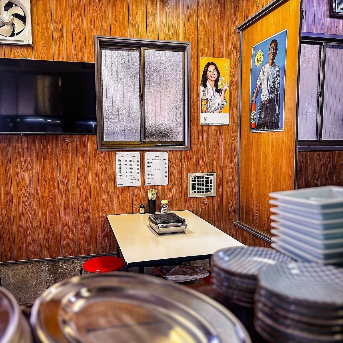 老舗大衆焼肉の雰囲気溢れる店内は想い出に残ること間違いなし！