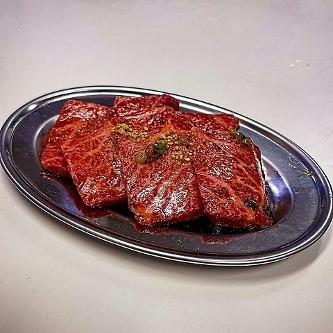 店主自ら目利きし、厳選したこだわりのお肉をご堪能下さい！