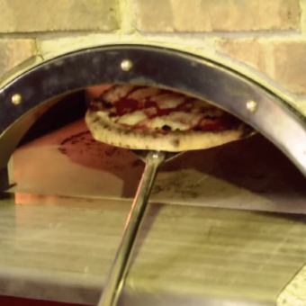 [仅限平日（周一至周四）] 那不勒斯披萨、各种甜点小吃...酒店厨师自助餐和畅饮轻食套餐