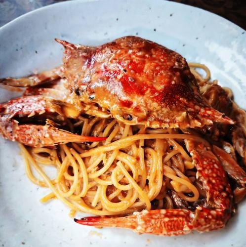浓郁的奶油蟹肉意面