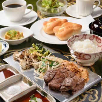 【お正月】新春の宴：特選黒毛和牛ステーキディナー