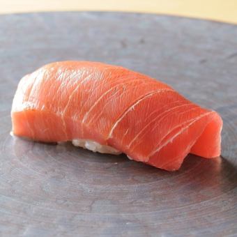 【おまかせ握りコース】旬の厳選握りを職人のおまかせで堪能する 全20品 6,600円（税込）