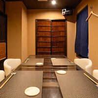 The entire restaurant can be rented out for a total of 16 seats.Please enjoy a wonderful time in our carefully designed store.