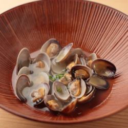 Sake Steamed Clam