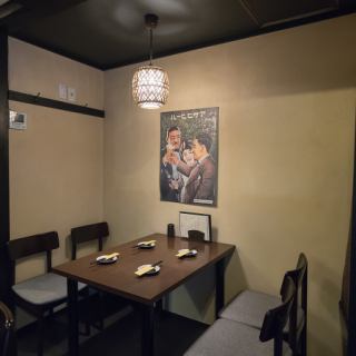グループ利用に嬉しいテーブル席がございます。
