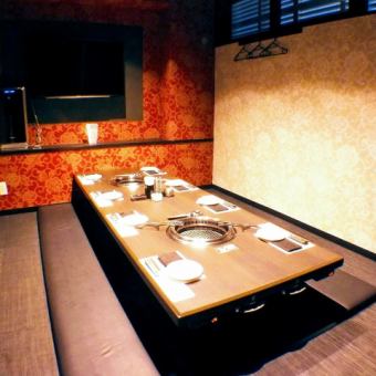 A dugout private room that can accommodate up to 4 people.[Naha / Matsuyama / All-you-can-drink / 2 hours / Banquet / Group / Large number / Recommended / Charter / Second party / Women's association / Birthday / Anniversary / Wedding / Shabu-shabu / Yakiniku / Entertainment / Accompaniment]