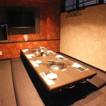 Digging private room that can accommodate up to 8 to 10 people.[Naha / Matsuyama / All-you-can-drink / 2 hours / Banquet / Group / Large number / Recommended / Charter / Second party / Women's association / Birthday / Anniversary / Wedding / Shabu-shabu / Yakiniku / Entertainment / Accompaniment]