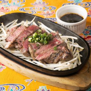 Special offer on Mondays! [Hot sirloin steak]
