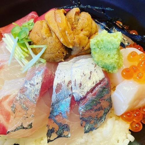 【ランチメニュー】海鮮丼