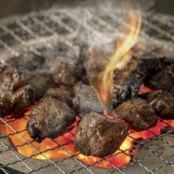 鶏せせりの炭火焼