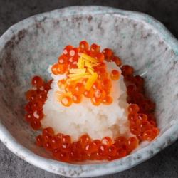いくらおろし/和牛すじ土手煮
