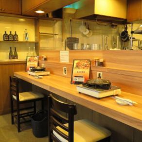 おひとり様用カウンター席をご用意しております
