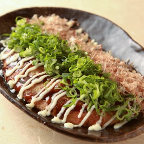 Our specialty: ``Pontoyaki (special okonomiyaki takoyaki)''