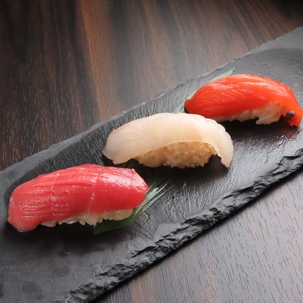 [Made with high-quality ingredients such as puffer fish, crab, and live squid] Great for entertaining or special occasions ◎ <From 17,050 yen including tax>