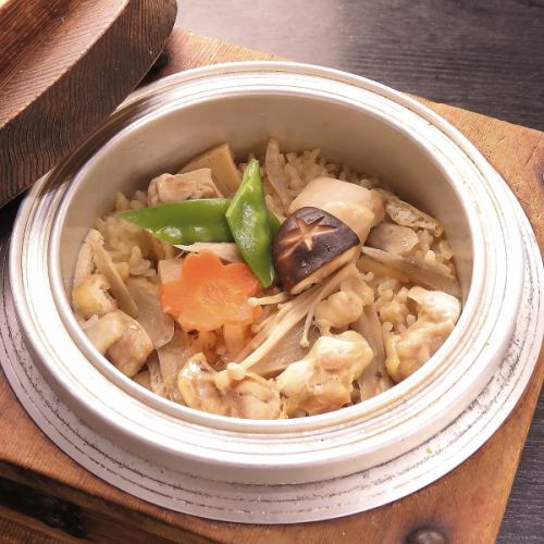 【こだわりの焼き鳥釜飯】