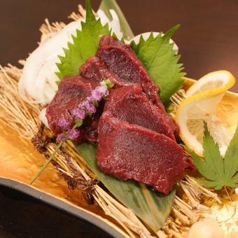 Kumamoto specialty! Horse meat sashimi (red meat)