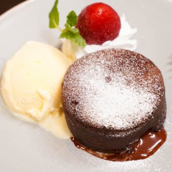 Chocolate fondant with vanilla ice cream