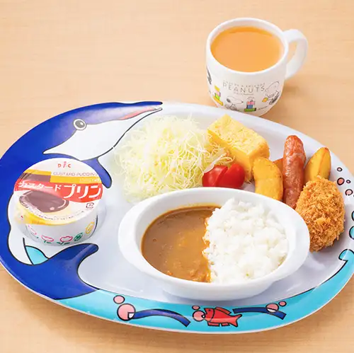 おこさまカレー・メンチかつプレート