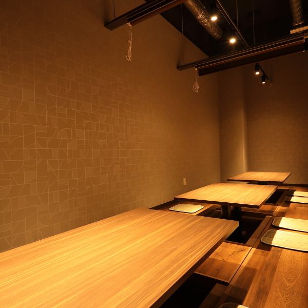開放感あふれる店内は、居心地の良い空間となっております！会社帰りの飲み会や、友人との楽しい集まり、さらにはデートやママ会など様々なシーンでご利用いただけます。お子様連れのお客様も大歓迎！美味しいエスニック料理を是非ご堪能ください♪