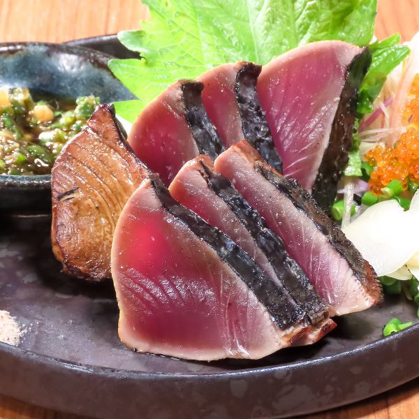 【名物！藁焼き】素材そのものの旨味を凝縮した鮮度と風味が抜群で濃厚な味わいを、ぜひ味わってください！