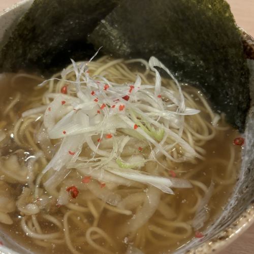 〆の貝出汁ラーメン