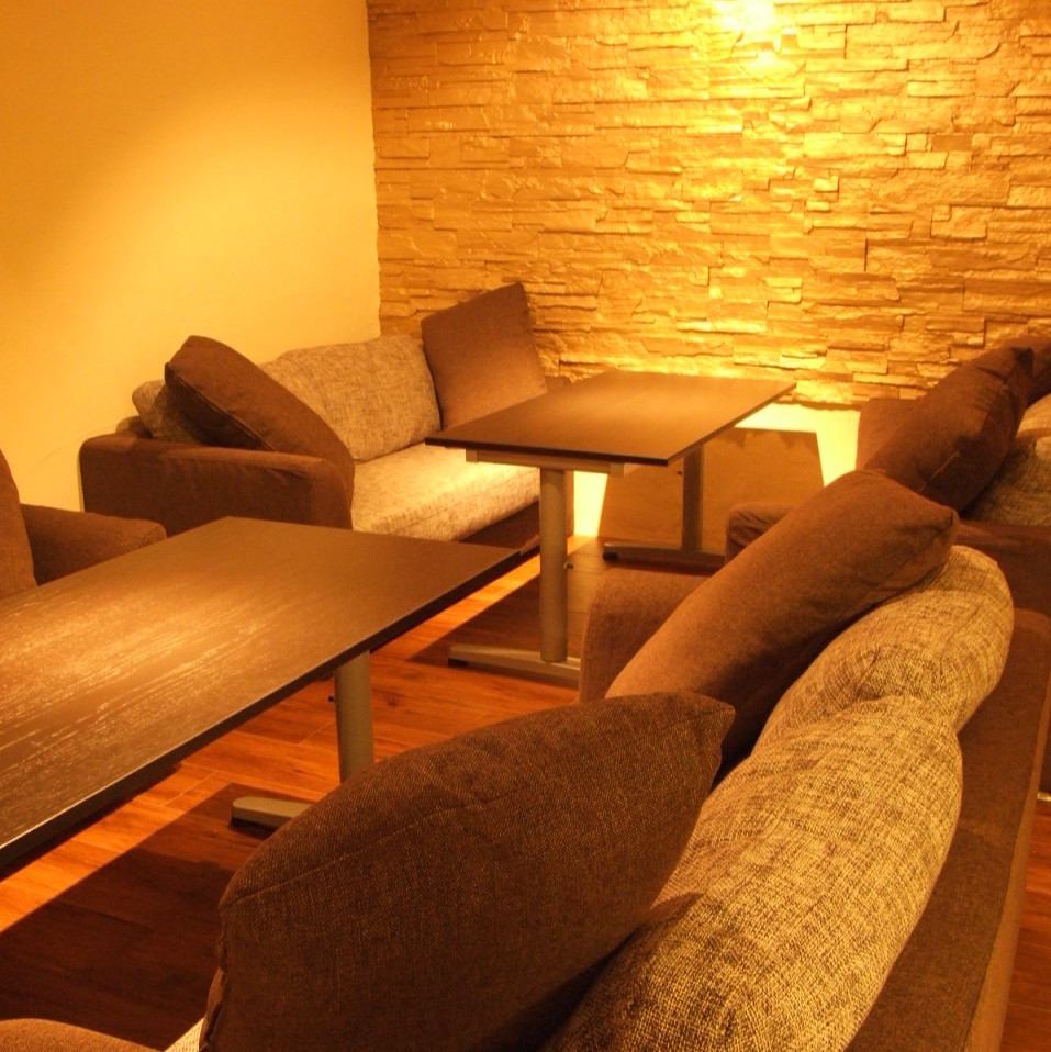 All seats are comfortable sofa seats ♪ Semi-private rooms that can accommodate 2 to 6 people are popular ☆