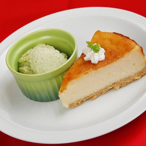 Homemade rich cheesecake ~with green tea mousse~