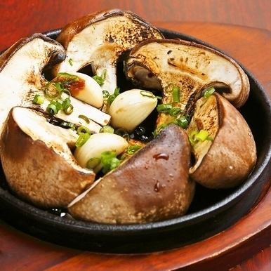 Teppanyaki Osugi Shiitake Mushrooms ~Butter Garlic Soy Sauce~