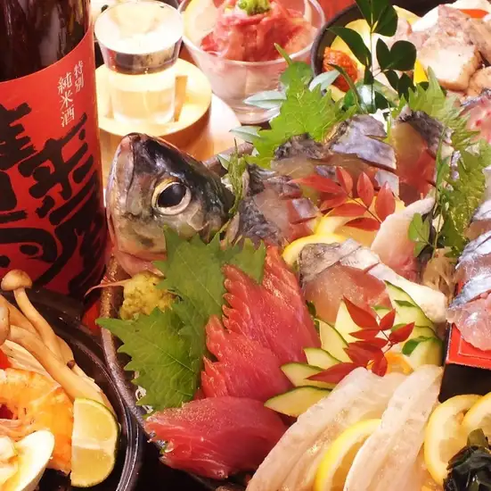 季節に応じた様々な海鮮類を仕入れております。鮮度に自信あり!