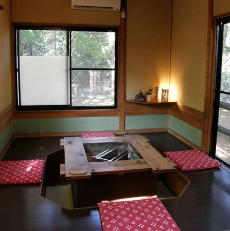 All of the guest rooms scattered in the natural forest are private rooms in remote houses.[Fried from Toriyama / Japanese food / Private rooms in all rooms / Irori / Kamikitadai / Seibukyujo-mae / Higashiyamato / Banquet / Izakaya / Anniversary / Private room]