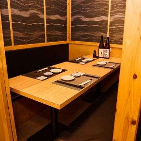 新型コロナ対策。当店は考えうる最大限の対策を実施しております。アルコール消毒箇所（営業時間の1時間ごと）→トイレ、出入り口、カウンター、椅子、テーブル、メニュー帳はお客様が入れ替わる毎にアルコール消毒をしております。(赤坂/個室/牛タン/焼き鳥/肉寿司/飲み放題/デート/20時以降/記念日/接待/宴会)