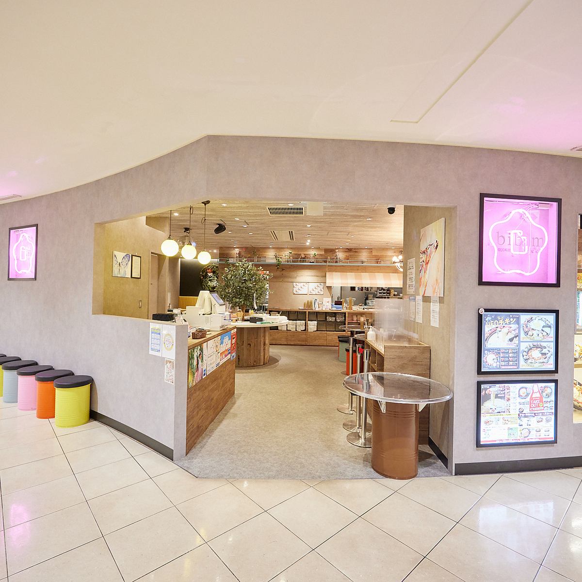 人気店の系列店が難波に！是非行ってみては？！