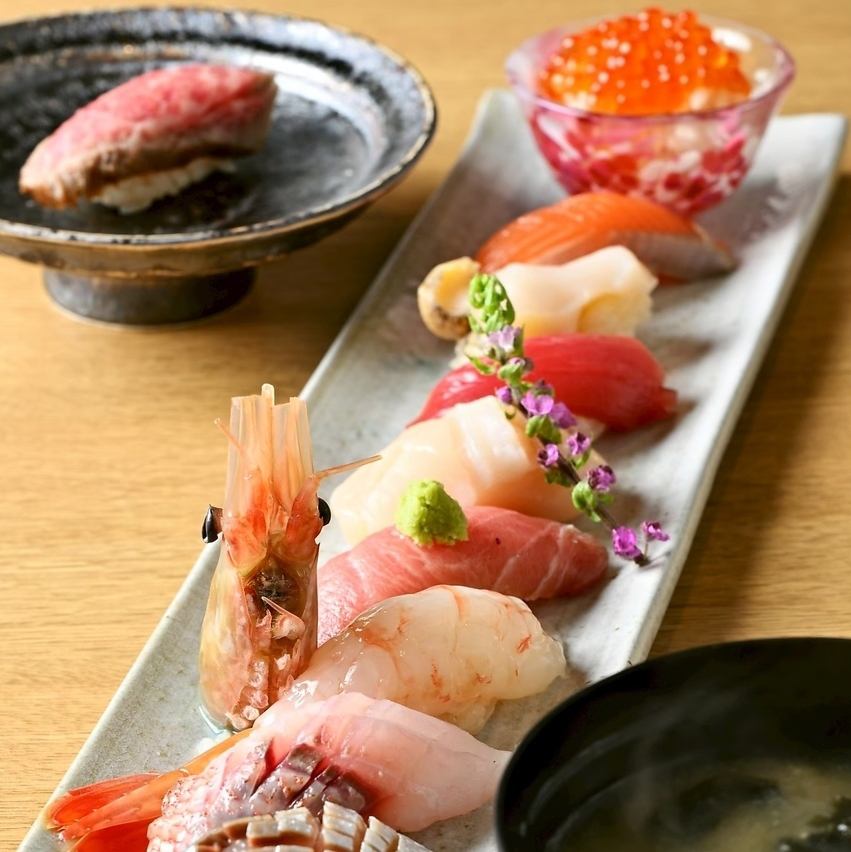 毎朝仕入れる旬の魚介を、心ゆくまで。
