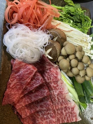 和牛寿喜烧配时令蔬菜