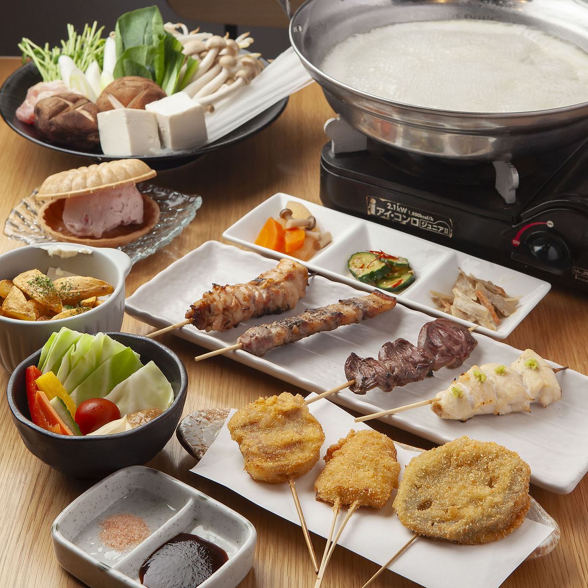 一串一串に心を込めて串打ちした焼き鳥。こだわりの焼き鳥・お料理をお楽しみください