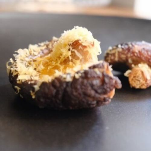 【精選佳餚】新潟縣炭烤「天溪子」香菇