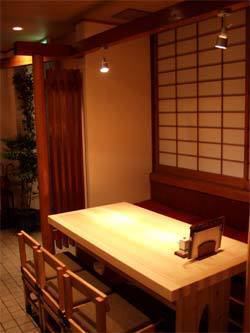 Enjoy seasonal dishes while relaxing in a calm Japanese space!