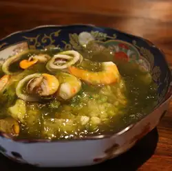 石垣産アーサー海鮮餡かけ炒飯
