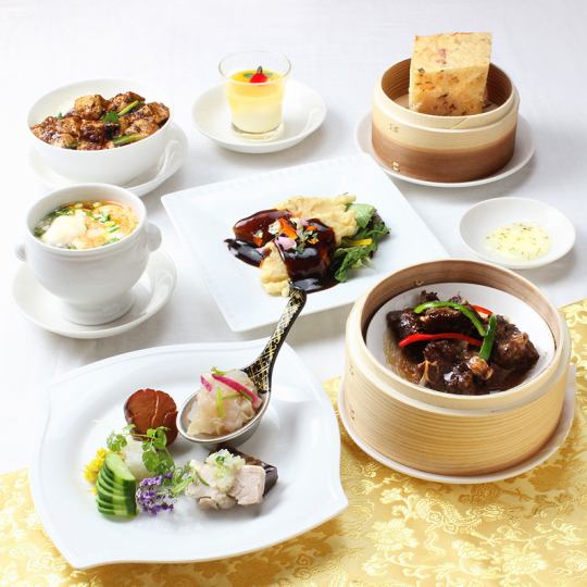 From April 15th ★ 2 hours all-you-can-drink included Kamonka lunch course ★ Hot dim sum, shrimp chili, sweet and sour pork, etc. 7 dishes total 6500 yen Large plate