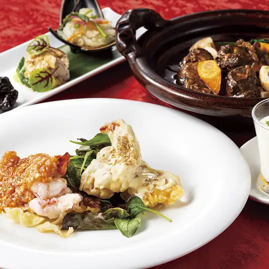 [Standard Course] 7 dishes including large shrimp dishes and homemade dim sum, 2-hour all-you-can-drink sparkling wine, served on large platters.
