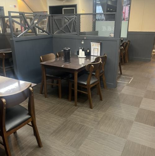 広々した店内で各種宴会を